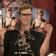 Ghostbusters: Chris Hemsworth in una simpatica immagine del film