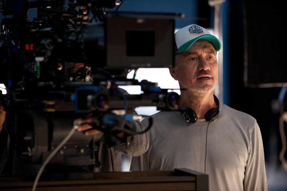 Independence Day: Rigenerazione - Il regista Roland Emmerich sul set del film