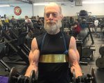 Justice League: i muscoli di J.K. Simmons diventano virali!