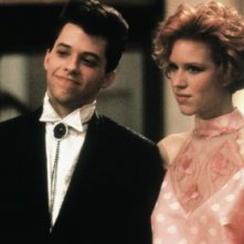 Bella in rosa: Molly Ringwald e Jon Cryer in una scena
