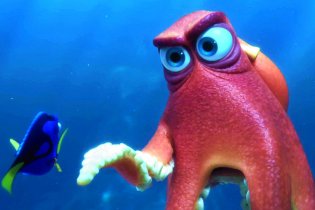 Finding Dory - Clip 'Go Through The Pipes'