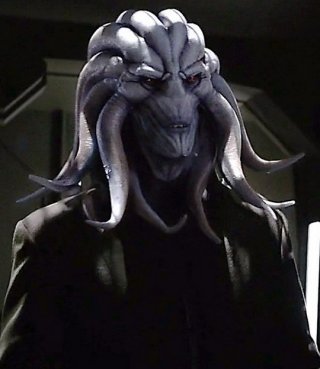 Agents of S.H.I.E.L.D.: Hive in una foto del season finale Absolution/Ascension