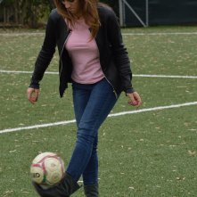 I babysitter: Simona Tabasco palleggia sul set