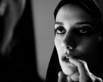 A Girl Walks Home Alone At Night: vampire western made in Iran