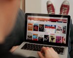 Netflix Italia: 'Suggeriteci tre film o serie da inserire in catalogo'