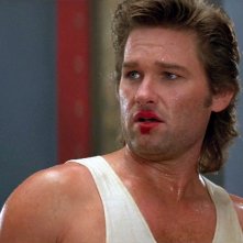 Kurt Russell in una scena di GROSSO GUAIO A CHINATOWN