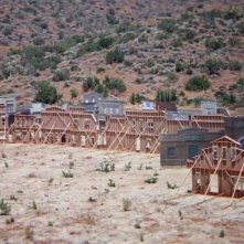 Mezzogiorno e mezzo di fuoco: un immagine del set