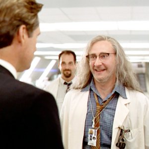 Independence Day: Brent Spiner e Bill Pullman in una scena del film