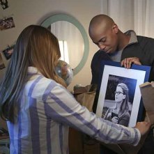 Supergirl: un'immagine che ritrae Melissa Benoist e Mehcad Brooks nell'episodio L'Ultimo Sacrificio