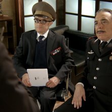 Complimenti per la connessione: Francesco Scali e Nino Frassica in una foto della serie