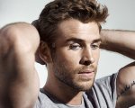 Liam Hemsworth è il vegano più sexy per PETA