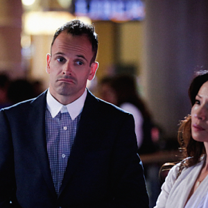 Una scena della stagione 3 di Elementary