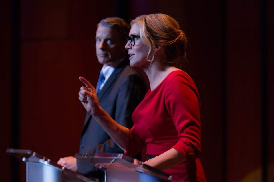 La notte del giudizio - Election Year: Kyle Secor ed Elizabeth Mitchell in una scena del film