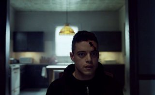 Mr. Robot: Rami Malek nella première eps2.0_unm4sk.tc