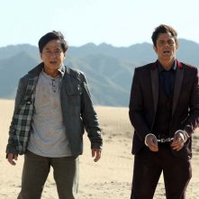 Skiptrace - Missione Hong Kong: Johnny Knoxville e Jackie Chan in un'inquadratura del film