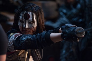 Suicide Squad: l'attrice Karen Fukuhara in una foto del film