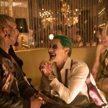 Suicide Squad: Jared Leto e Margot Robbie in una foto del film