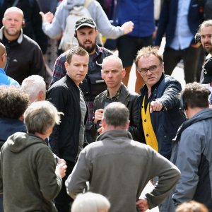 T2: Trainspotting 2 - Ewan McGregor ed Ewen Bremmer sul set con Danny Boyle