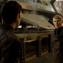 Star Trek: Zachary Quinto e Leonard Nimoy in una scena del film