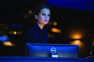 Jason Bourne: Alicia Vikander in una scena del film