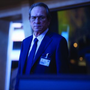 Jason Bourne: Tommy Lee Jones in una scena del film