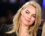 Margot Robbie e Cara Delevigne svelano: 'Sesso in posti strani' 