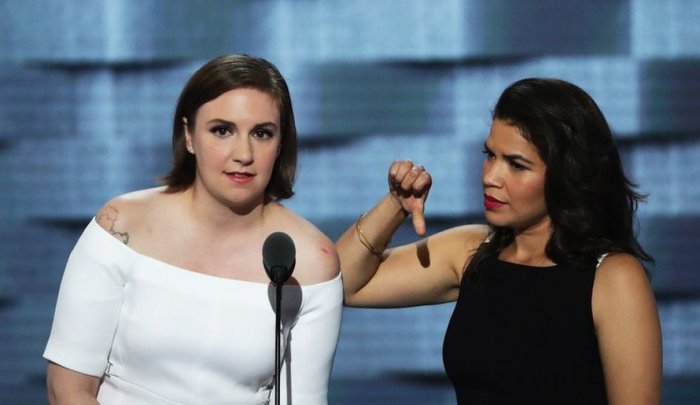 Lena Dunham e America Ferrera contro Trump: "Vuole che l'America odi"