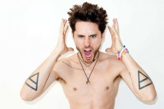 Jared Leto mostra i suoi tatuaggi