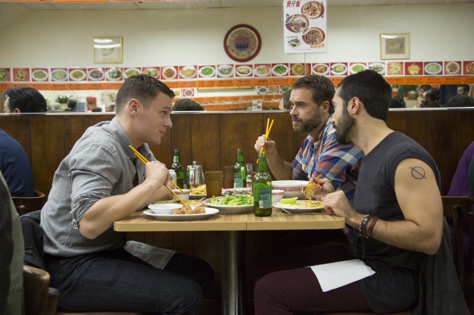 Looking: The Movie - Una foto degli attori Jonathan Groff, Murray Bartlett e Frankie J. Alvarez