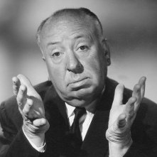 Un'immagine che ritrae Alfred Hitchcock