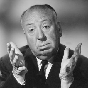 Un'immagine che ritrae Alfred Hitchcock