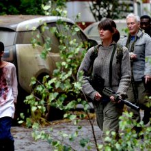 The Girl with All the Gifts: Sennia Nanua, Gemma Arterton e Glenn Close in una scena