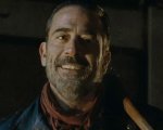 The Walking Dead 7: Negan pronto a sparare in una nuova foto