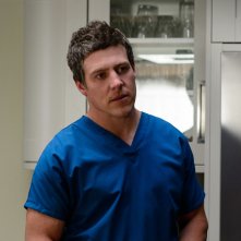 Io prima di te: Stephen Peacocke in una scena del film