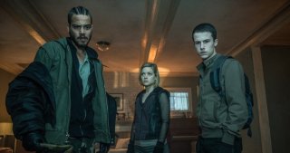 Man in the Dark: Daniel Zovatto, Jane Levy e Dylan Minnette in una scena del film