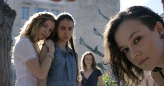 Questi giorni: Laura Adriani, Maria Roveran, Marta Gastini e Caterina Le Caselle in un momento del film