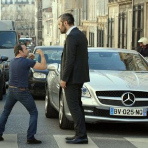 Un amore all'altezza: Jean Dujardin e Cédric Kahn in un momento del film