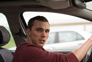 Autobahn - Fuori controllo: Nicholas Hoult in un'immagine tratta dal film