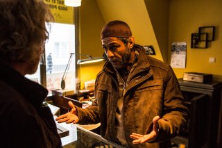 Caffè: Hichem Yacoubi in una scena del film