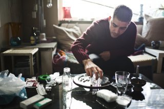 La ragazza del mondo: Michele Riondino in una scena del film