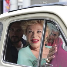 Prima di lunedì: Sandra Milo e Fabio Troiano in macchina in un momento del film