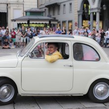 Prima di lunedì: Vincenzo Salemme in macchina in una scena del film