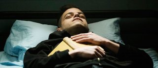 Mr. Robot: un'immagine del protagonista Rami Malek
