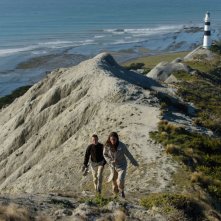 The Light Between Oceans: Michael Fassbender e Alicia Vikander in un momento del film