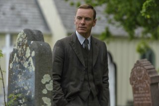 The Light Between Oceans: Michael Fassbender in una scena del film