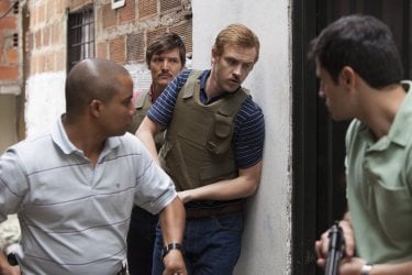 Narcos: Pedro Pascal e Boyd Holbrook in una foto della stagione 2