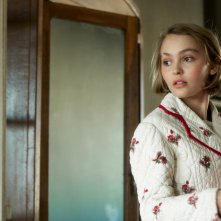 Planetarium: Lily-Rose Depp in un momento del film