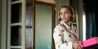 Planetarium: Lily-Rose Depp in un momento del film