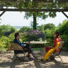 The Beautiful Days of Aranjuez: Sophie Semin e Reda Kateb seduti in una scena del film