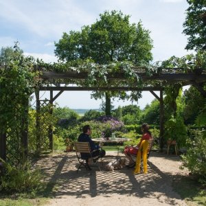 The Beautiful Days of Aranjuez: Sophie Semin e Reda Kateb in un momento del film